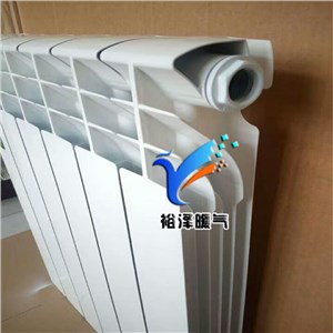 衡水裕澤專業(yè)生產(chǎn)中心距500MM壓鑄鋁暖氣片
