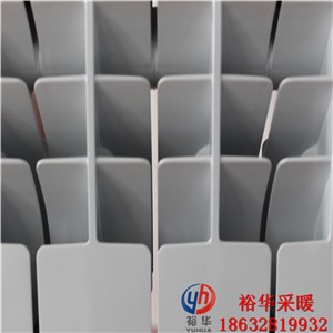 UR7001-500压铸铝暖气片厂家排名（定制、参数、安装、厂家）-裕华采暖